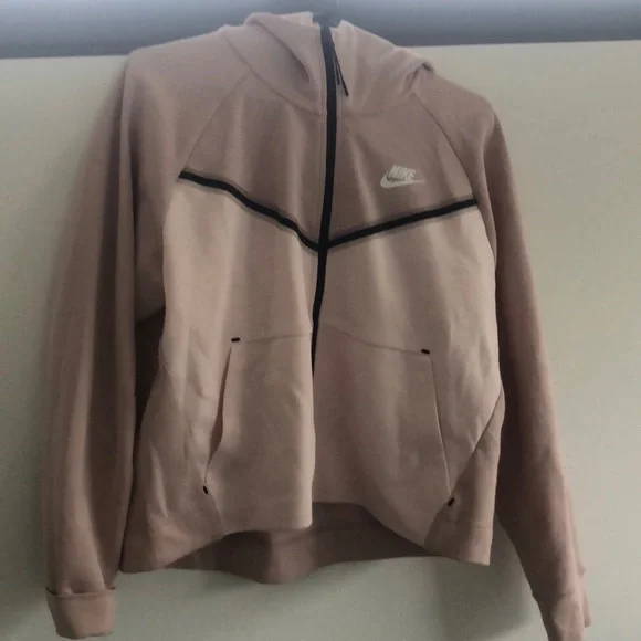 pink nike tech fleece💓 - Picture 1 of 4